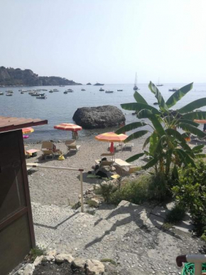 Home Naxos Beach a 70 passi dal mare